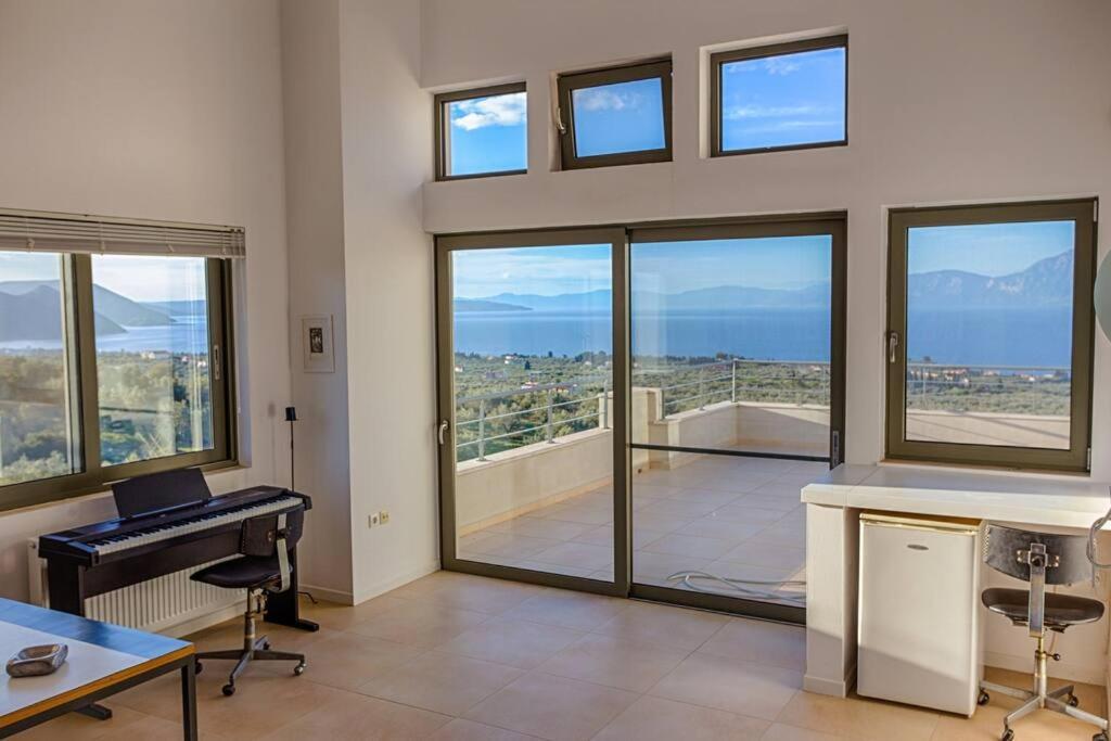 Panoramic View Summerhouse Loukissia Exterior photo
