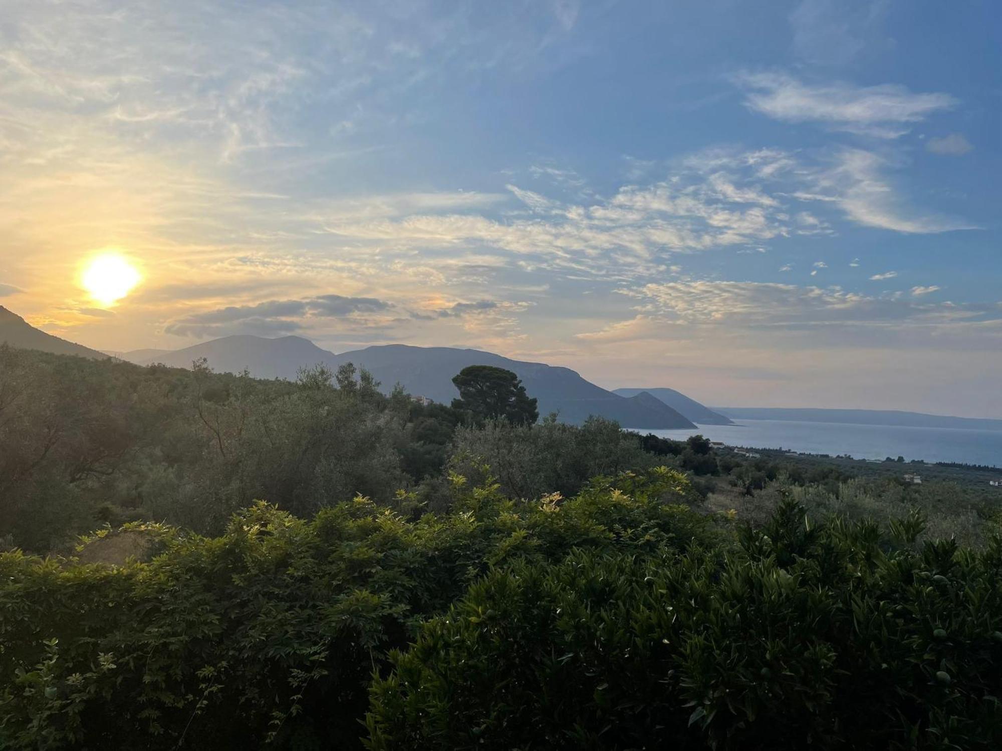 Panoramic View Summerhouse Loukissia Exterior photo